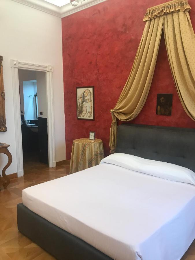 Elegante Appartamento Nel Centro Di Roma Экстерьер фото