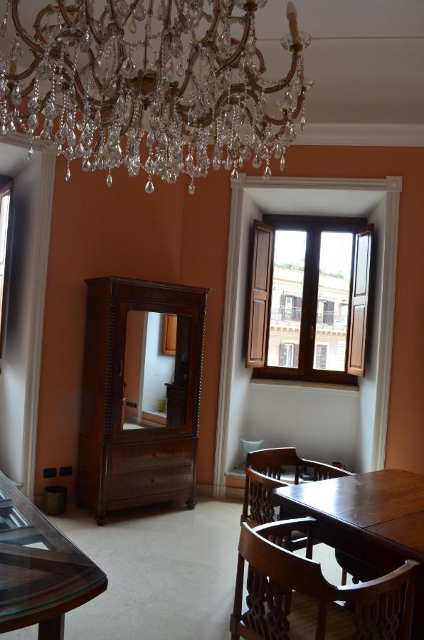 Elegante Appartamento Nel Centro Di Roma Экстерьер фото
