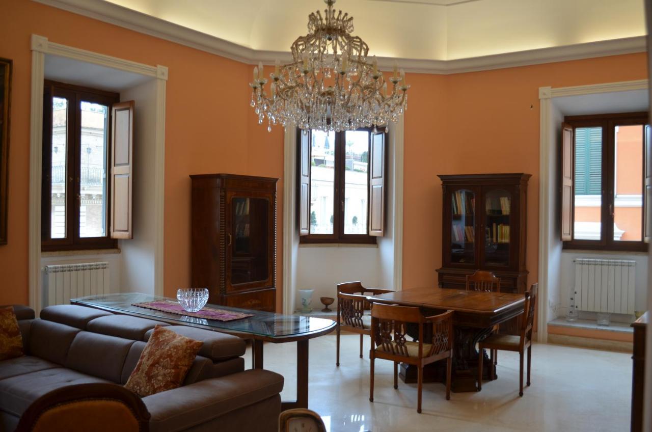 Elegante Appartamento Nel Centro Di Roma Экстерьер фото