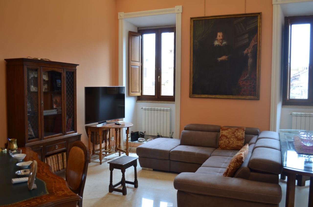 Elegante Appartamento Nel Centro Di Roma Экстерьер фото